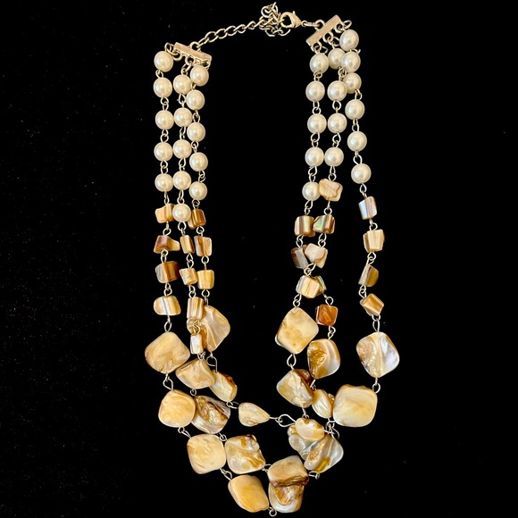 Beautiful Necklace - Picture 1 of 1